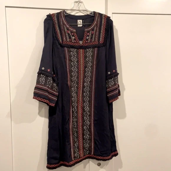 akemi kin embroidered dress Anthropologie Akemi + Kin Josephine Embroidered Dress